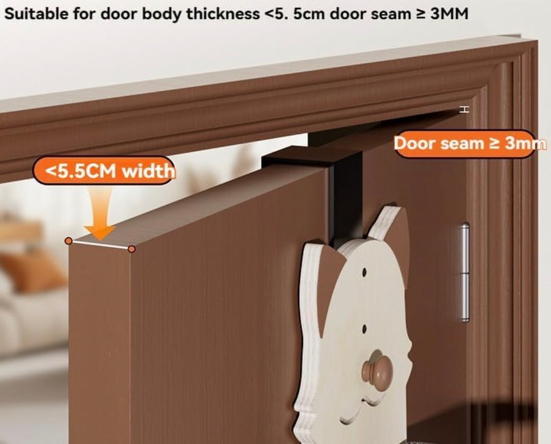 Cat Climber – Hanging on door